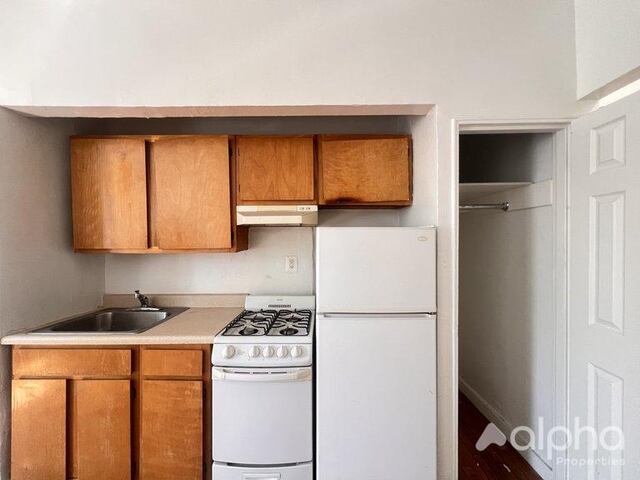 Studio at 315 East 108th Street