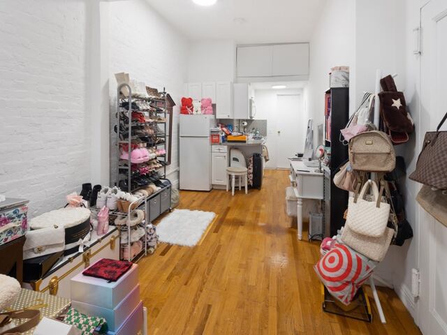 Studio at 323 East 90th Street