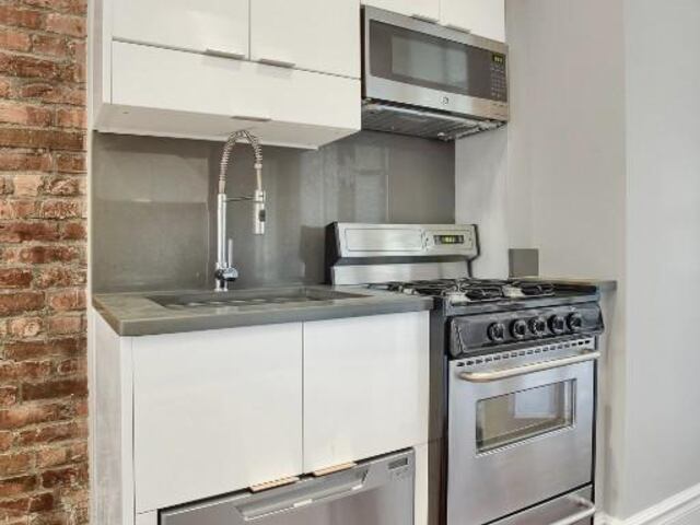 3-Bedroom at 124 Ridge Street