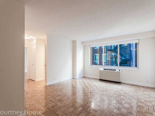 1-Bedroom at The Courtney House
