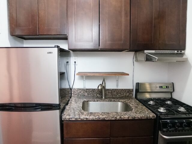 1-Bedroom at 156 East 85th Street