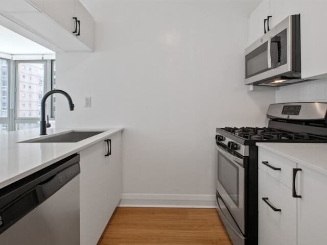 1-Bedroom at 800 Sixth Avenue