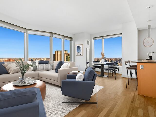 2-Bedroom at New York by Gehry