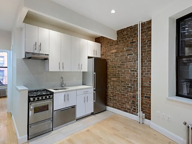 2-Bedroom at 11 Stanton Street