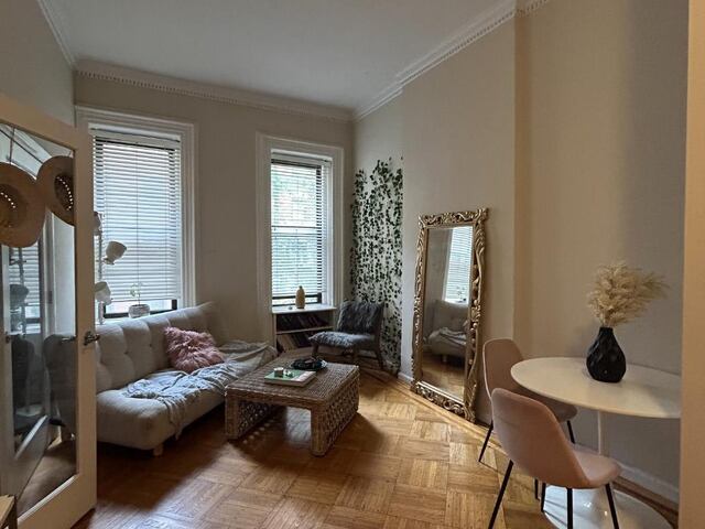 1-Bedroom at 110 East 61st Street