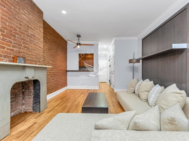 Studio at 348 East 89th Street