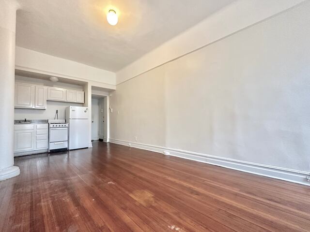 Studio at 936 West End Avenue