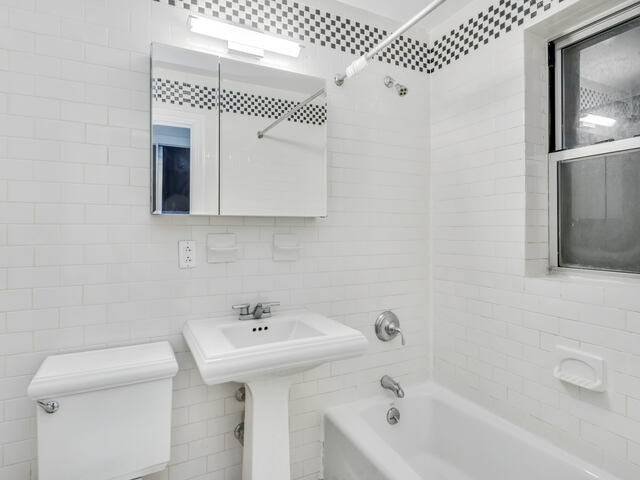 2-Bedroom at 113 East 31st Street