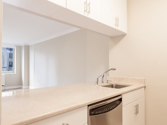 1-Bedroom at 30 Lincoln Plaza