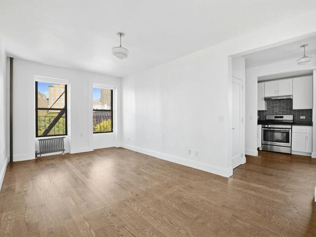 4-Bedroom at 400 Bleecker Street