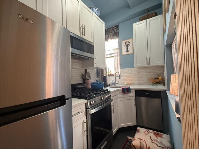 Studio at 155 Riverside Drive