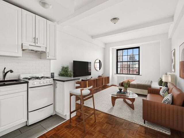 Studio at South Pierre (aka 160 West 71st)