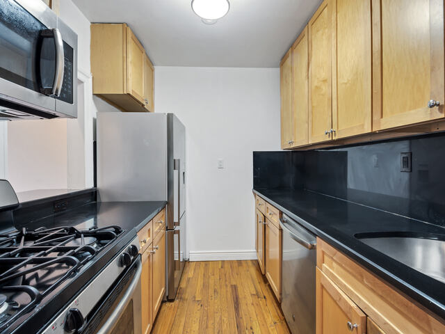 4-Bedroom at 37 West 54th Street