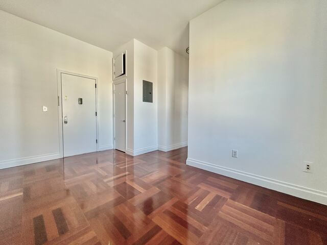 2-Bedroom at The Westbourne : 607 West 137th