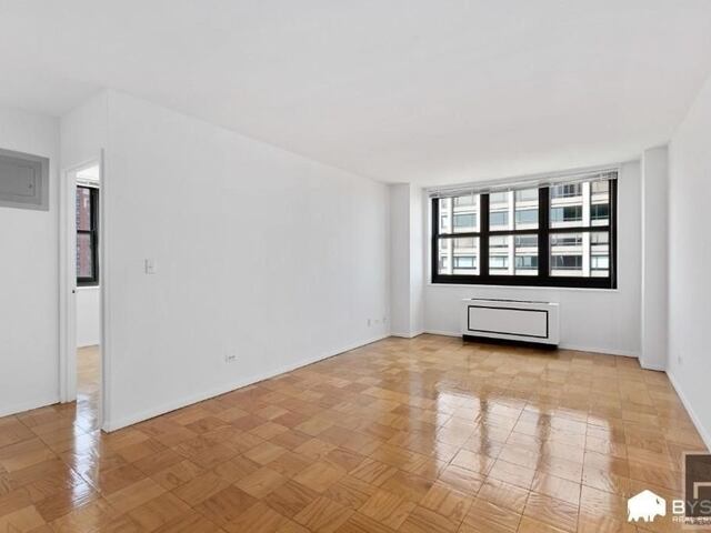 1-Bedroom at Wellesley