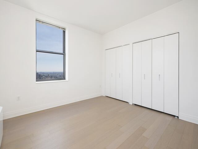 2-Bedroom at 70 Pine Street