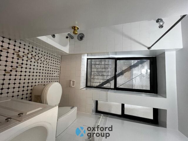 Studio at 516 East 80th Street