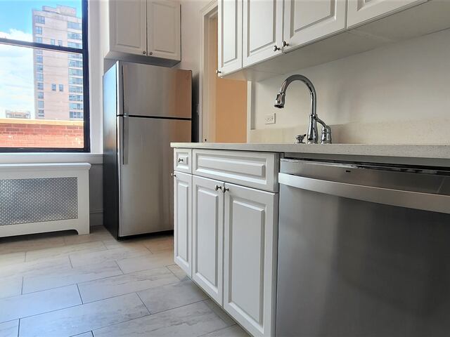 1-Bedroom at 360 East 55th Street