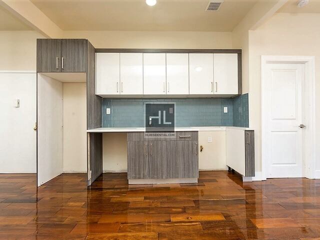 3-Bedroom at 1860 Prospect Place