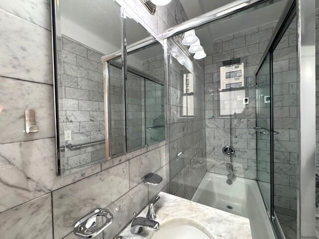 1-Bedroom at 360 East 55th Street