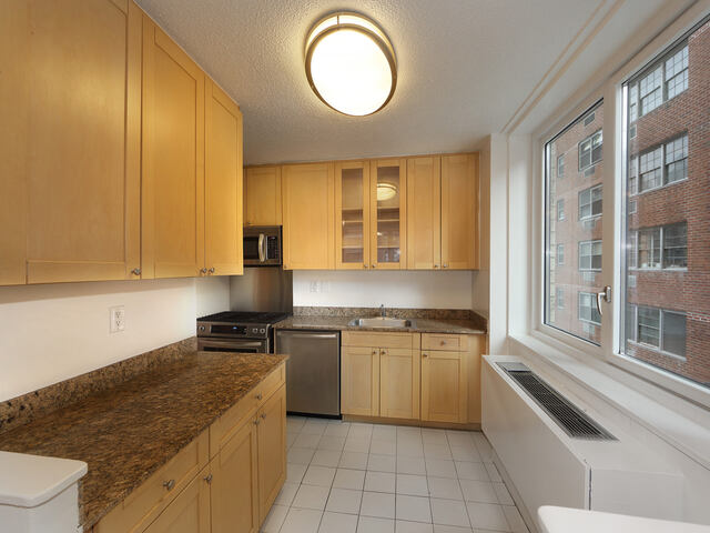 2-Bedroom at The Murray Hill