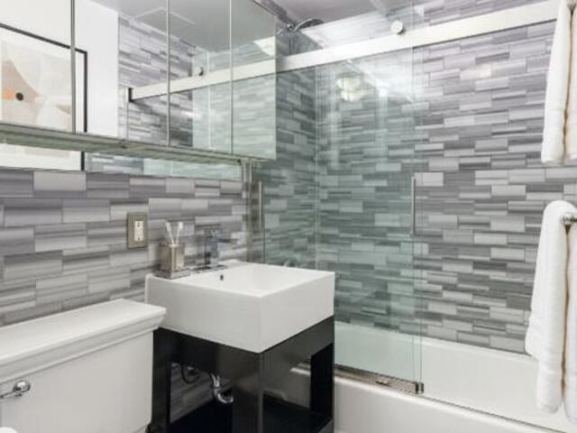 1-Bedroom at 521 East 5th Street