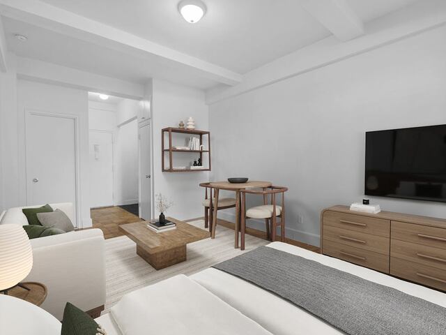 Studio at South Pierre (aka 160 West 71st)