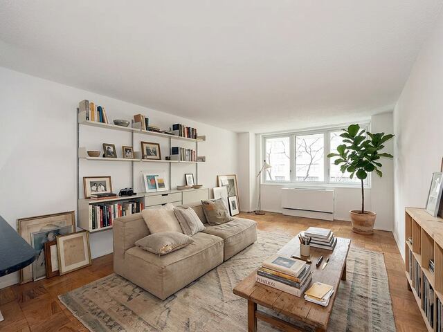 1-Bedroom at The Murray Hill