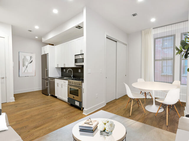2-Bedroom at 121 Madison Avenue