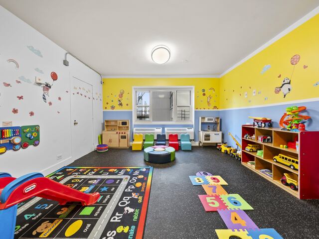 Studio at Gateway: 375 South End