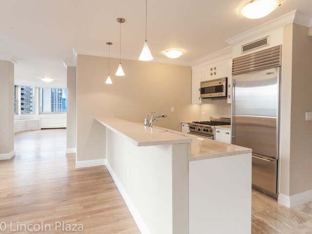 3-Bedroom at 30 Lincoln Plaza