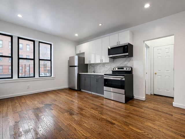2-Bedroom at 518 West 204th Street