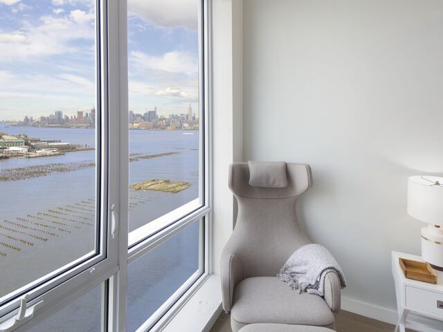 2-Bedroom at Newport: The Ellipse