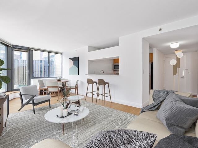 1-Bedroom at 800 Sixth Avenue