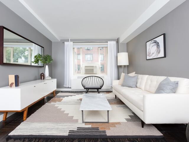 2-Bedroom at Stuyvesant Town: 647-655 East 14th