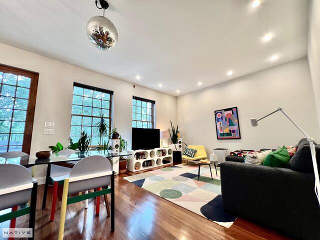 3-Bedroom at 98 India Street