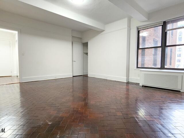 Studio at 160 West 73rd Street