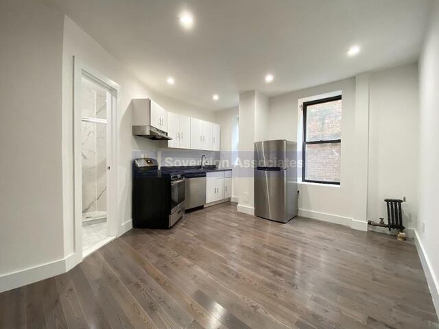 2-Bedroom at 3620 Broadway