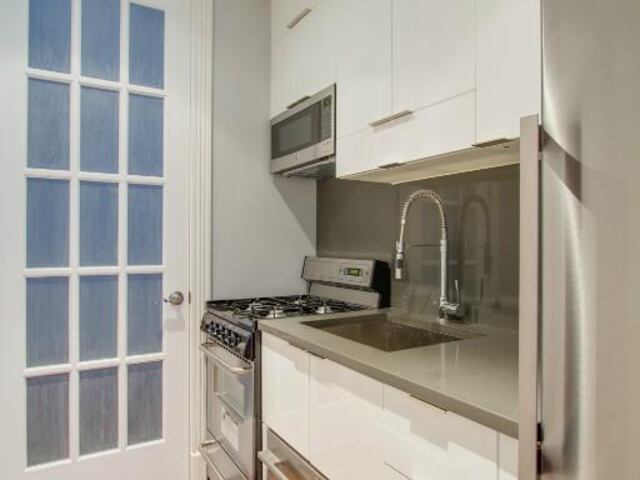 2-Bedroom at 1590 Lexington Avenue