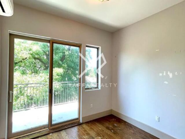 2-Bedroom at 847 Madison Street
