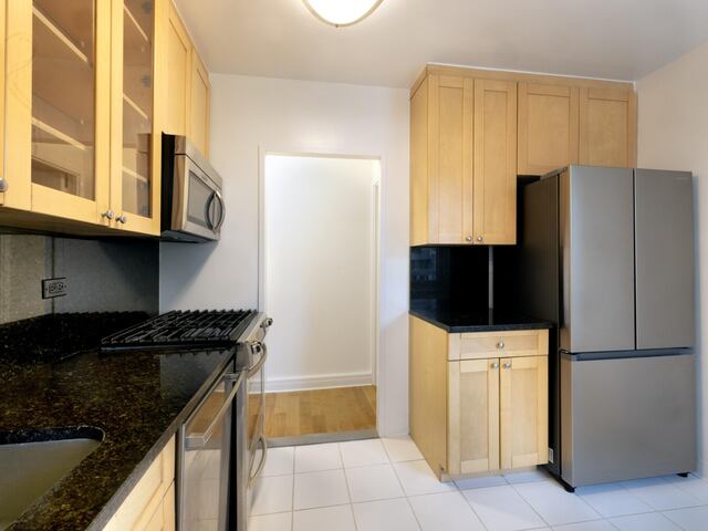 1-Bedroom at West River House