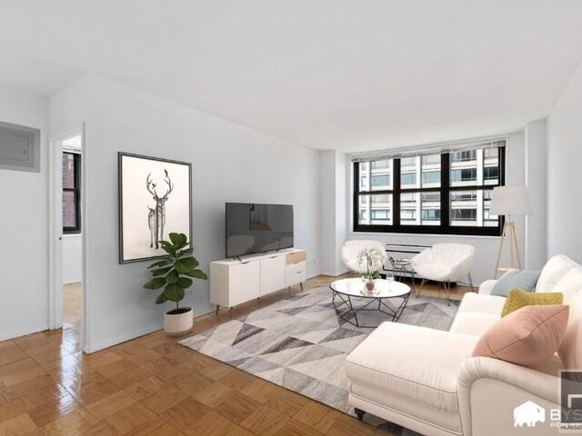 1-Bedroom at Wellesley