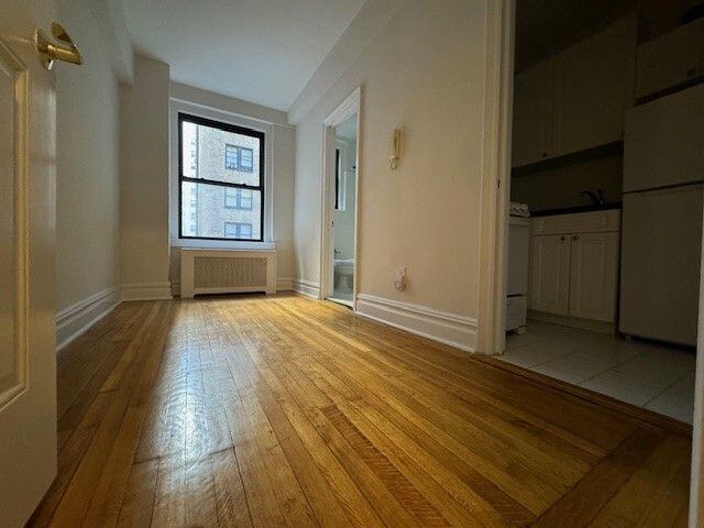 1-Bedroom at 405 East 54th Street