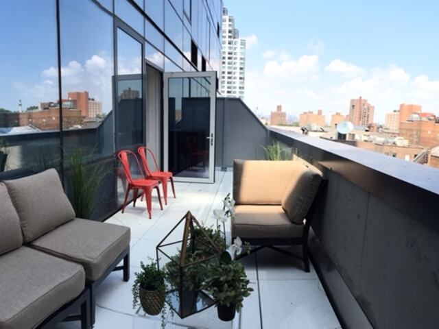 Studio at 66 Rockwell Place