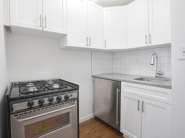Studio at 323 West 4th Street