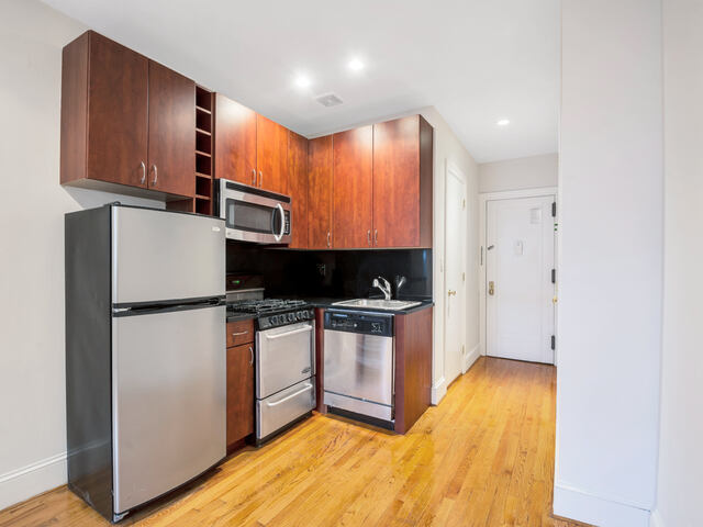 Studio at 124 East 27th Street