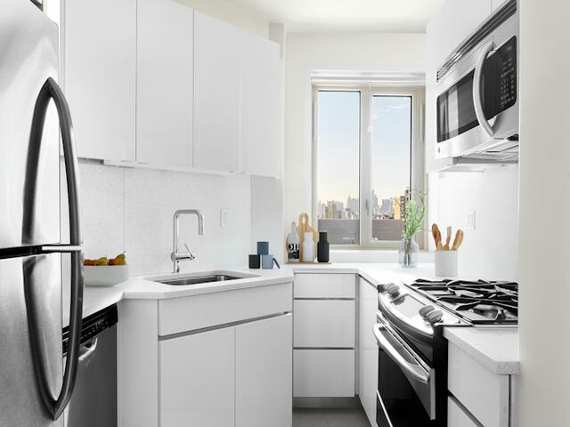 1-Bedroom at Stuyvesant Town: 622-628 East 20th