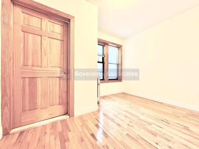 3-Bedroom at 63 Hamilton Terrace