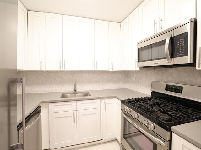 1-Bedroom at Lexington Towers