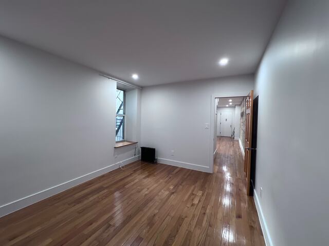 1-Bedroom at 175 Pinehurst Avenue